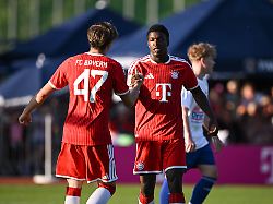 „Schon brutal für sein Alter“: 16-jähriges Sturmtalent beeindruckt den FC Bayern