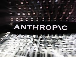 Attacke auf Software: Anthropic-KI wollte Menschen per Phishing-Mail manipulieren