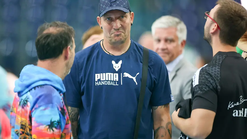 Funkstille-seit-dem-Rausschmiss-Ex-Sportvorstand-Stefan-Kretzschmar-m-und-Bob-Hanning-l-haben-keinen-Kontakt-mehr