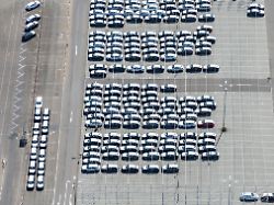 Auftragsbücher voller: Deutschlands Autoindustrie schöpft wieder Hoffnung