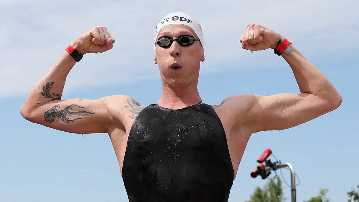 Open-Water-Swimming-European-Aquatics-Championships-Pont-de-Bir-Hakeim-Paris-France-August-4-2026-Germany-s-Florian-Wellbrock-celebrates-after-winning-Men-s-10km-final-REUTERS-Gonzalo-Fuentes