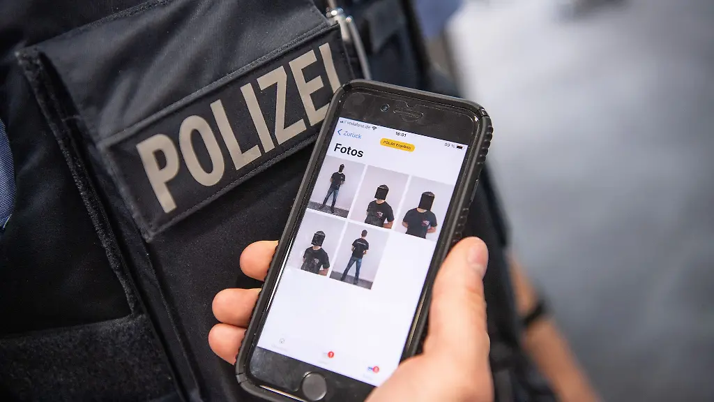 Die-Ausstattung-der-Landespolizei-mit-neuen-Dienst-Smartphones-gestaltet-sich-seit-ueber-einem-Jahr-schwieriger-als-gedacht
