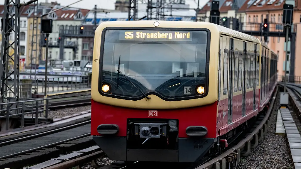Auf-der-Berliner-Stadtbahn-kommt-es-in-der-Nacht-zu-Donnerstag-zu-Sperrungen