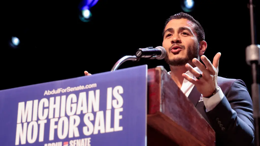 U-S-Senate-Democratic-candidate-Abdul-El-Sayed-speaks-on-stage-with-vote-counting-continuing-for-Michigan-s-Democratic-U-S-Senate-primary-during-an-election-night-rally-in-Detroit-Michigan-U-S-August-5-2026