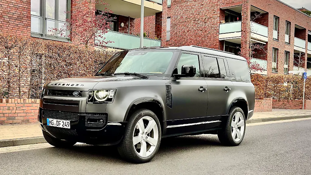 LR_Defender_P500_VO