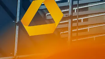 596403953