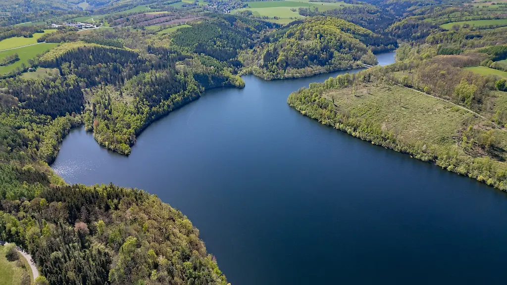 In-mehrere-saechsischen-Talsperren-kann-das-vorgesehene-Stauziel-wegen-geringerer-Zufluesse-derzeit-nicht-eingehalten-werden-Archivbild