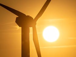 Energiesystem, das Geld bringt: "Eine klug gemachte Energiewende spart 120 Milliarden Euro im Jahr"