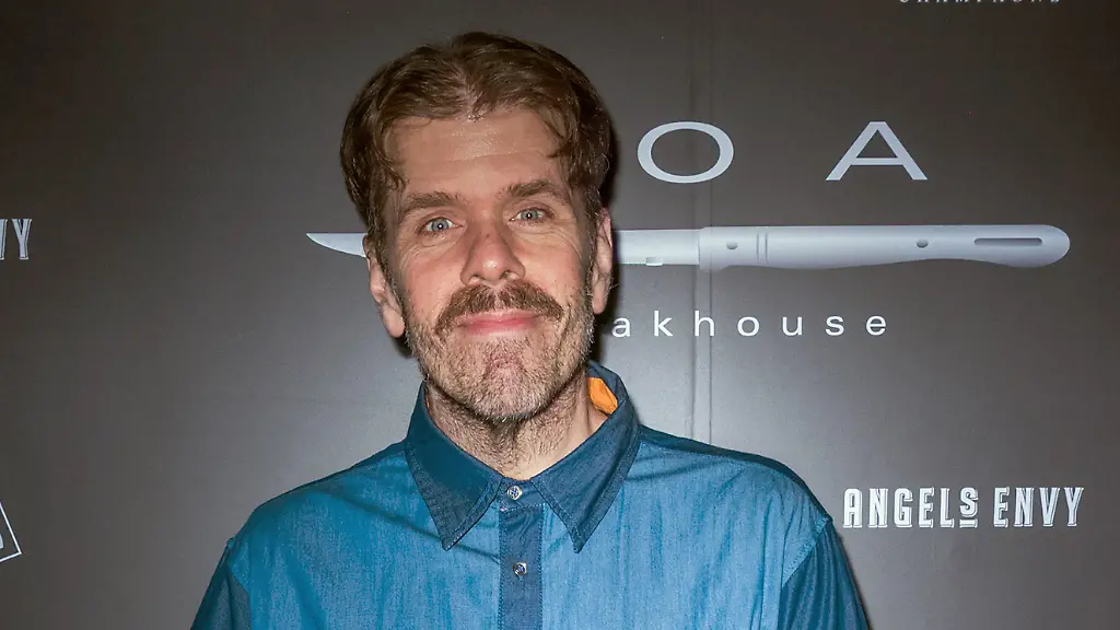 LAS-VEGAS-NV-NOVEMBER-8-Perez-Hilton-at-BOA-Steakhouse-Grand-Opening-Celebration-at-Grand-Canal-Shoppes-at-The-Venetian-Resort-Las-Vegas-in-Las-Vegas-Nevada-on-November-8-2025