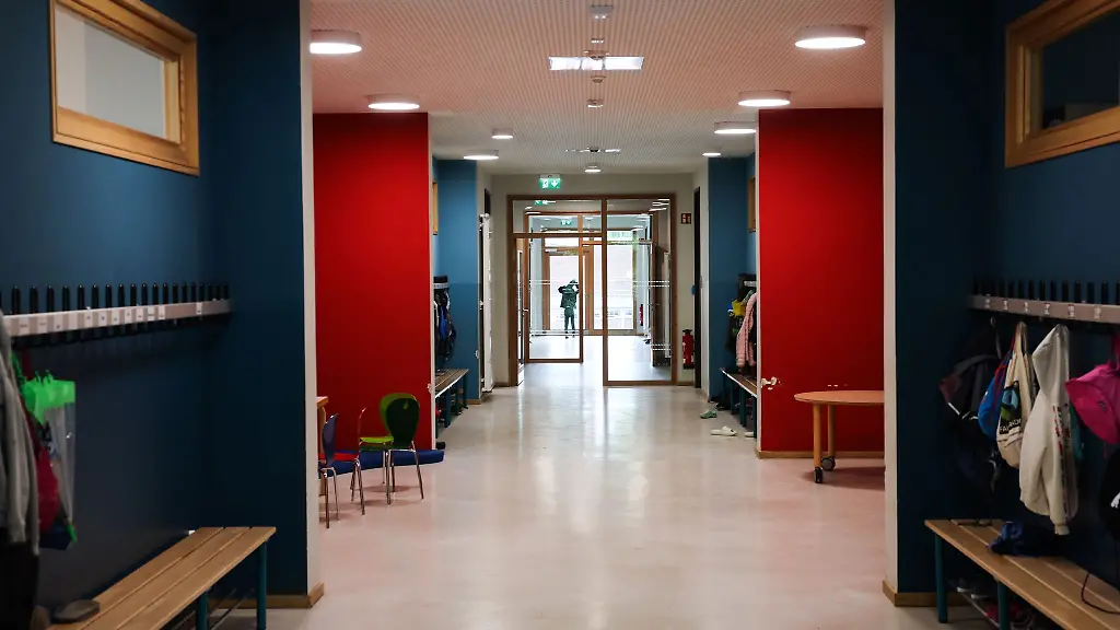 In-Hamburg-werden-Schulen-immer-wieder-Ziel-von-Einbruechen-und-Vandalismus