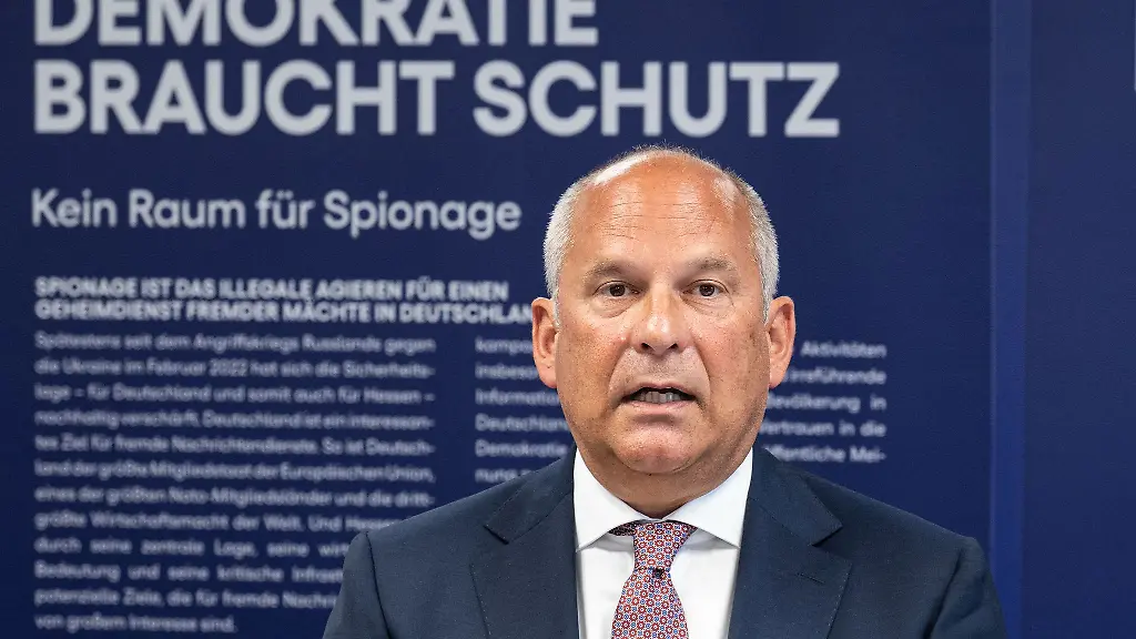 Die-Sicherheitslage-ist-nach-den-Worten-von-Hessens-Innenminister-Roman-Poseck-CDU-angespannt