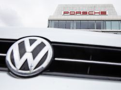 "Geht um die Zukunft": Großaktionär Porsche will zeitnah harte Einschnitte bei VW sehen