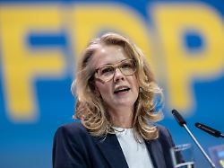 "Gibt eine Ressentimentpolitik": Teuteberg: "Ostidentität wurde nachträglich erfunden"
