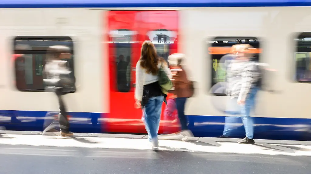 Die-S-Bahn-Hannover-kaempft-mit-Schwierigkeiten-wegen-einer-Stellwerksstoerung
