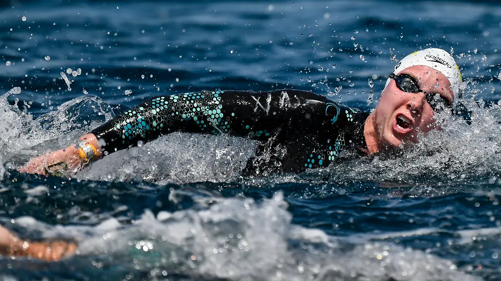 Isabel-Gose-of-Germany-competes-in-the-Women-s-10-km-during-the-World-Aquatics-Open-Water-Swimming-World-Cup-2026-Stop-3-at-the-Golfo-Aranci-in-Sardinia-Italy-May-1-2026