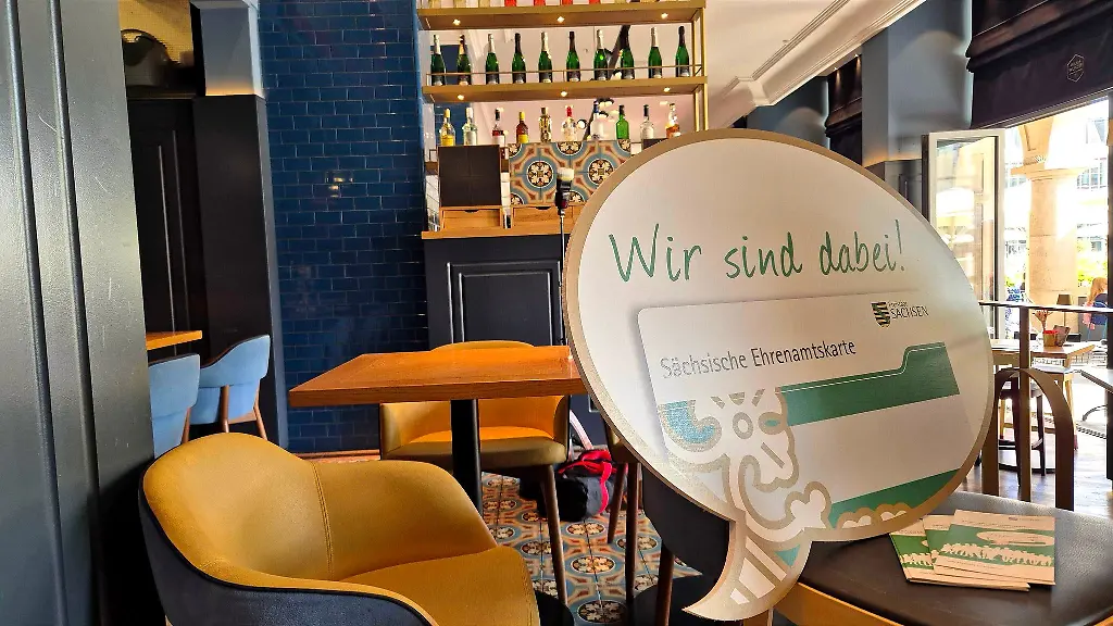 Viele-Sachsen-engagieren-sich-im-Ehrenamt-Dafuer-koennen-sie-unter-bestimmen-Voraussetzungen-Verguenstigungen-erhalten-fortan-auch-beim-Gaststaettenbesuch