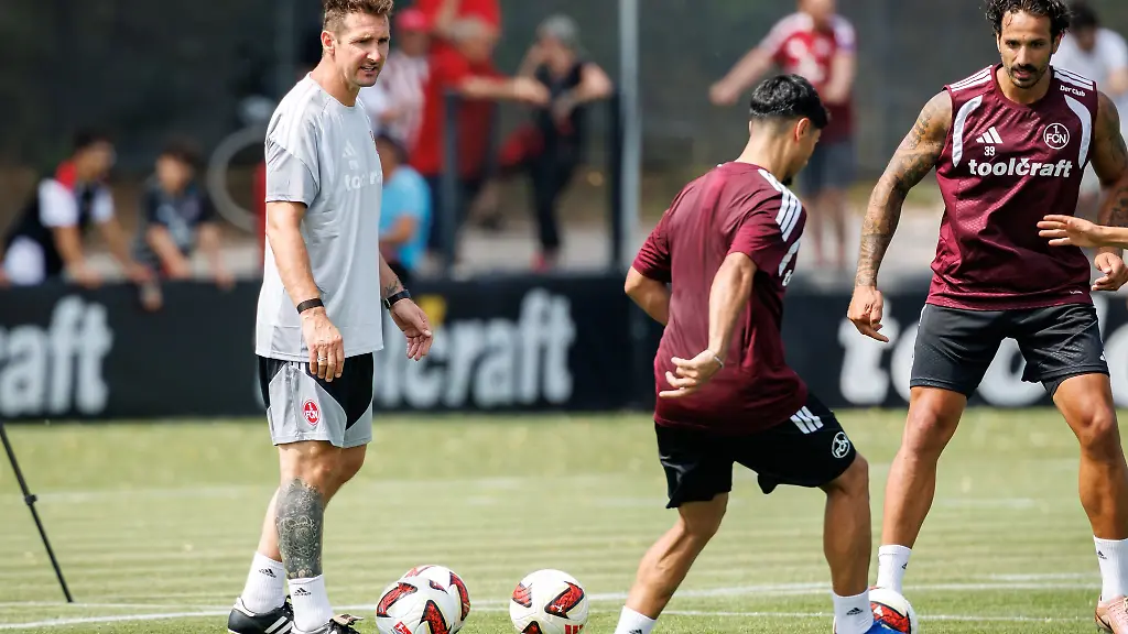 Miroslav-Klose-l-geht-beim-1-FC-Nuernberg-in-seine-dritte-Saison-als-Trainer