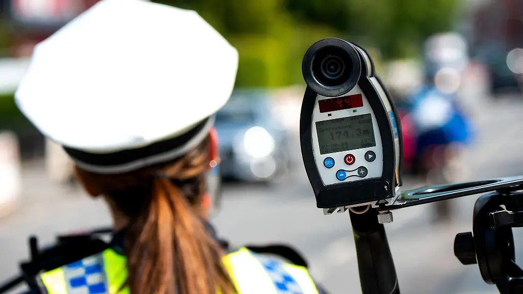 An-einem-europaweiten-Aktionstag-stellt-die-Hamburger-Polizei-mehr-als-4-000-Geschwindigkeitsverstoesse-fest