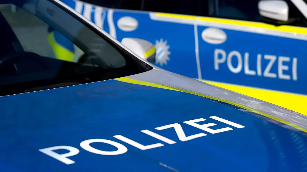 Die-Polizei-ermittelt-nach-einem-toedlichen-Verkehrsunfall-bei-Burgpreppach