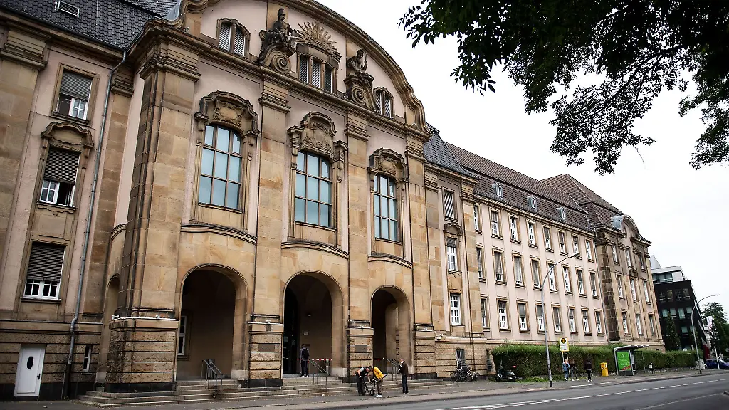 Am-Landgericht-hat-ein-Prozess-um-einen-mumasslich-betruegerischen-Hauskauf-begonnen