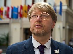 Druck auf Opposition wächst: Russlands einziger Anti-Kriegs-Partei droht Wahl-Ausschluss