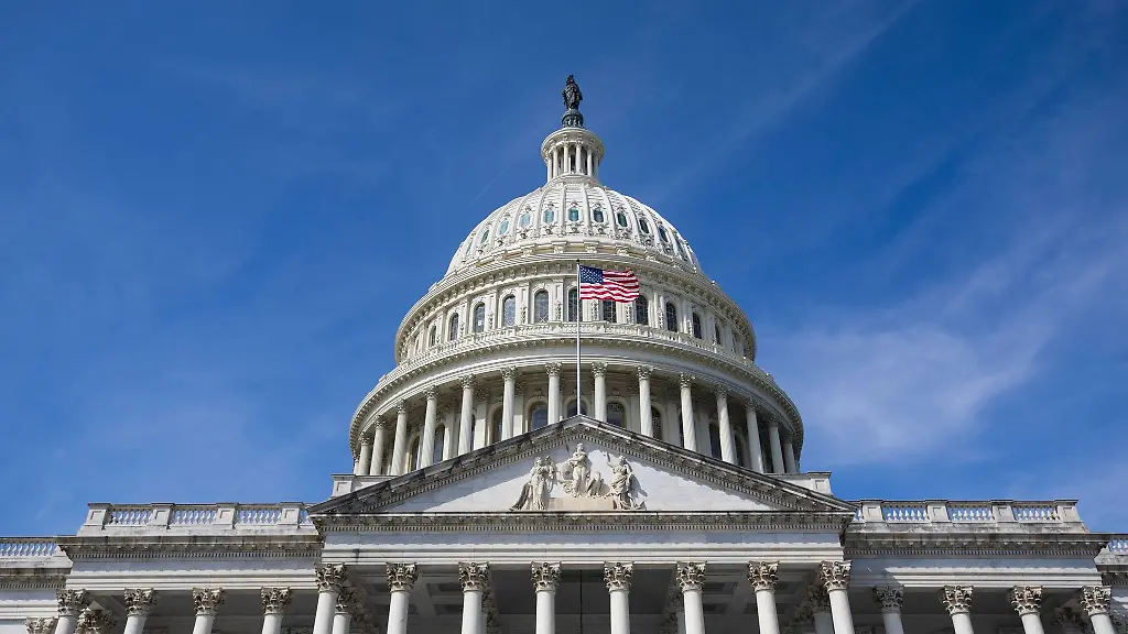 Der-US-Senat-hat-mit-deutlicher-Mehrheit-fuer-ein-Gesetz-zu-Russland-Sanktionen-gestimmt