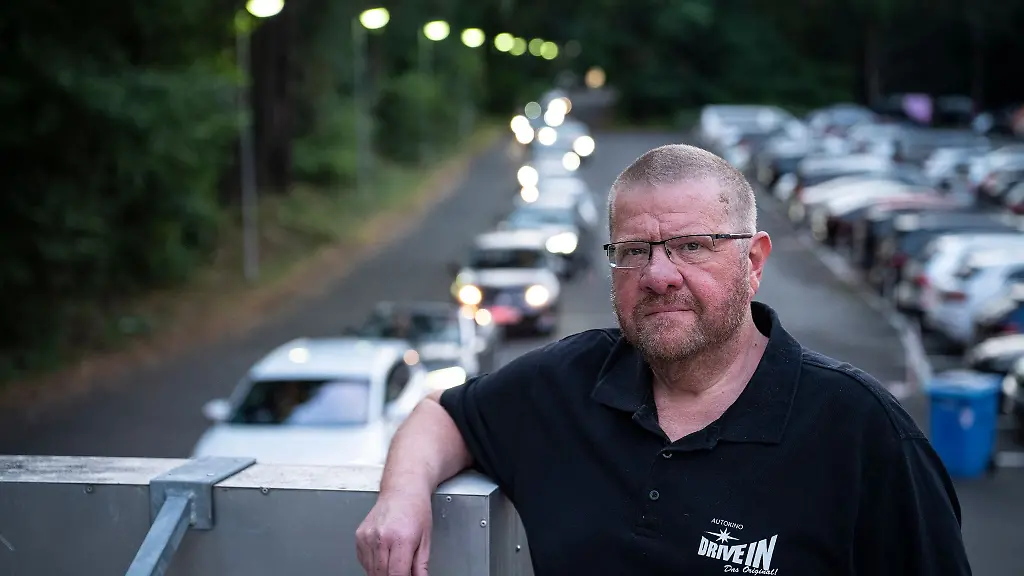 Am-29-August-duerfen-auch-Fahrraeder-ins-Autokino-sagt-Theaterleiter-Desch