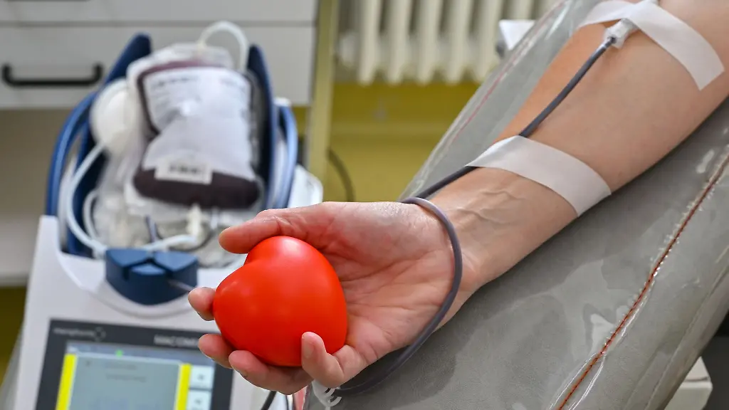 Weniger-kontinuierliche-Blutspenden-sind-vor-allem-bei-den-kuerzer-haltbaren-Thrombozyten-ein-Problem