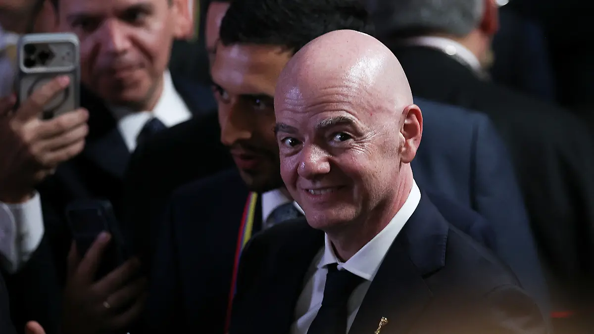 FIFA-President-Gianni-Infantino-attends-the-inauguration-of-Abelardo-De-La-Espriella-as-Colombia-s-president-in-Cali-Colombia-August-7-2026