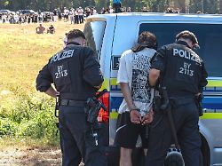 3500 Menschen auf „Schanzenfest“: „Drachenlord“-Hater sorgen für Gewalt in Franken
