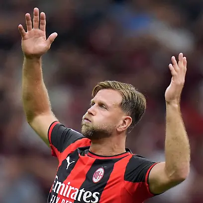 AC-Milans-Niclas-Fullkrug-during-the-Serie-A-soccer-match-between-Milan-and-Cagliari-at-the-San-Siro-Stadium-in-Milan-north-Italy-Saturday-May-24-2026-Sport-Soccer