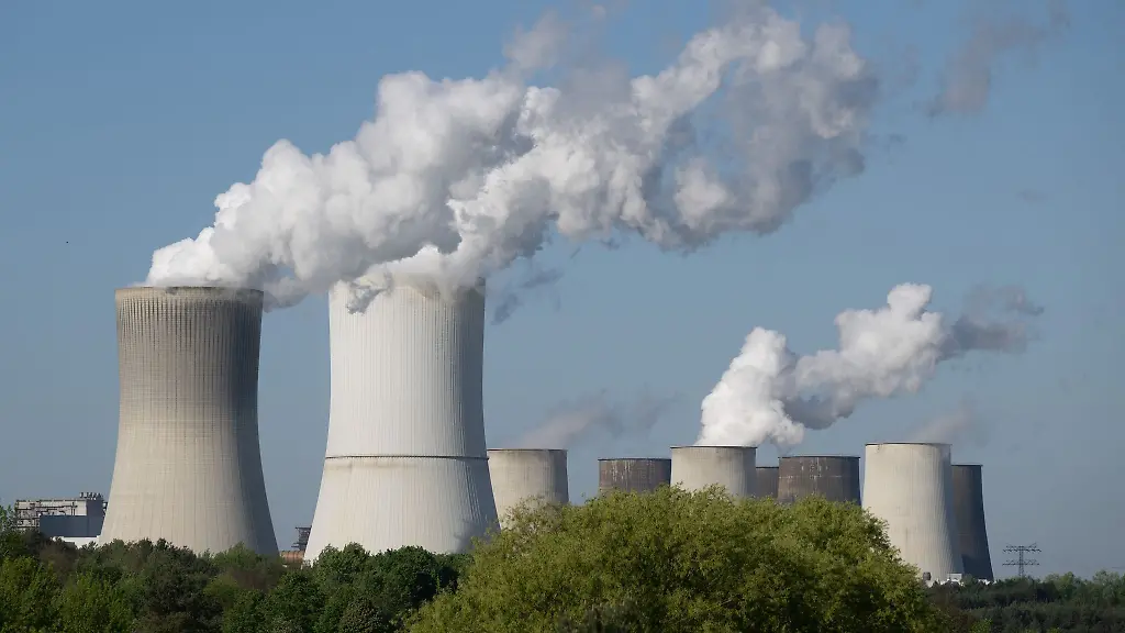 Der-Energiekonzern-Leag-sieht-keinen-Mangel-an-Kuehlwasser-fuer-Sachsens-Kohlekraftwerke-wegen-des-niedrigen-Wasserstandes-der-Fluesse