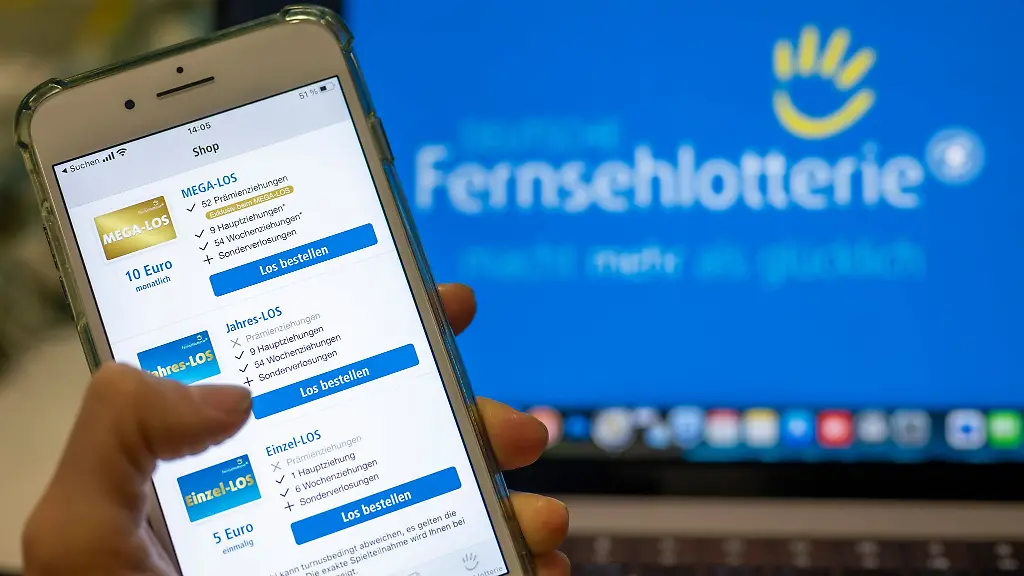 Eine-50-Jaehrige-aus-Bad-Fallingbostel-raeumt-den-Hauptgewinn-der-Deutschen-Fernsehlotterie-ab