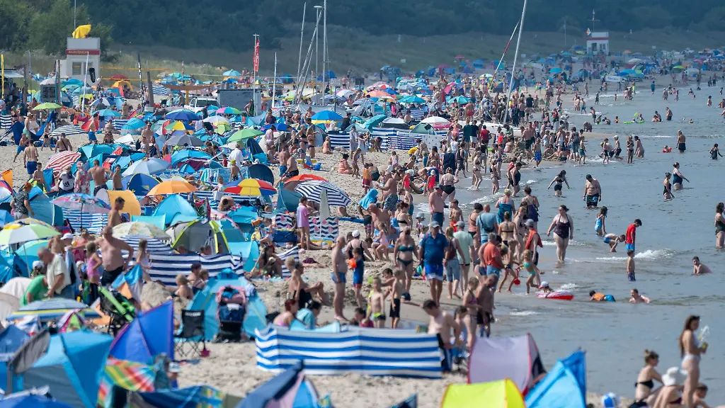 Die-touristische-Hochsaison-laeuft-in-Mecklenburg-Vorpommern