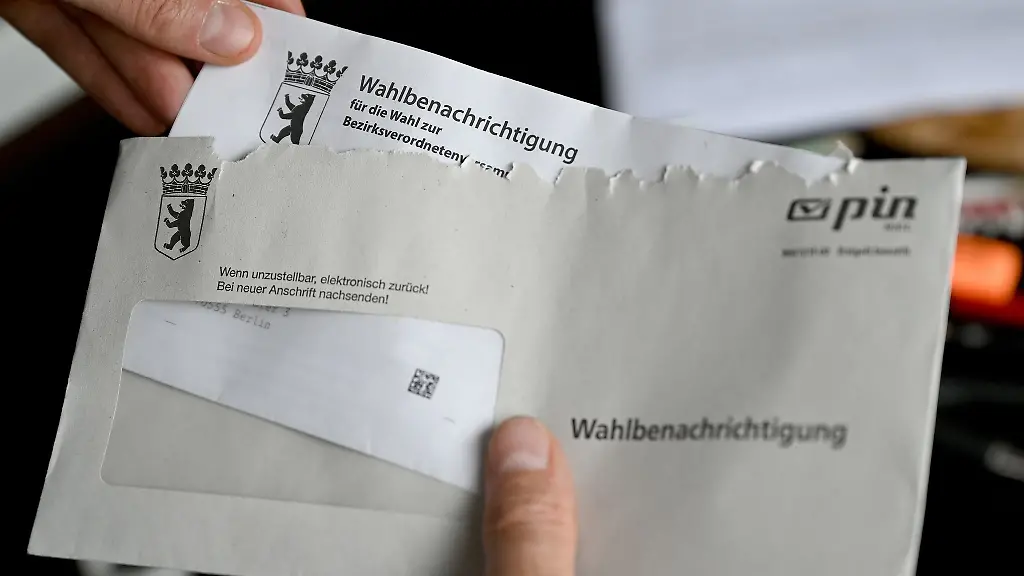 Die-Wahlberechtigten-in-Berlin-erhalten-nun-schrittweise-ihre-Wahlbenachrichtigungen-per-Post