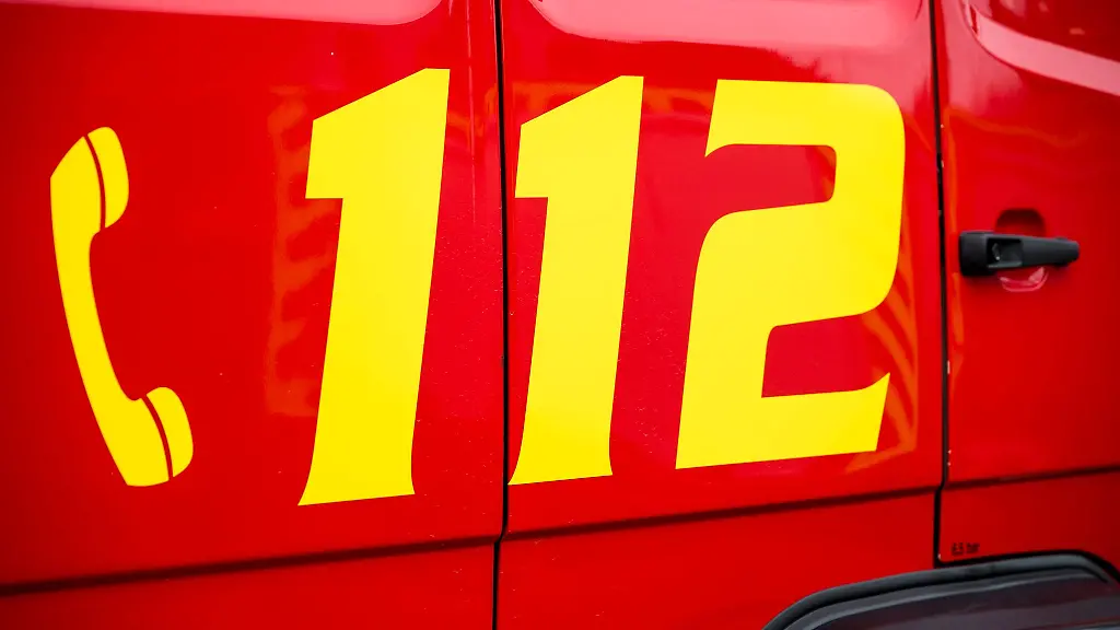 Die-Feuerwehr-verhinderte-dass-die-Flammen-auf-das-Naturschutzgebiet-uebergriffen