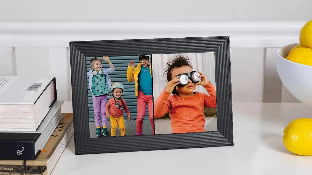 Der-Aura-Frames-Carver-zeigt-Fotos-und-Videos-auf-einem-10-1-Zoll-Display-Aktuell-gibt-es-ein-Doppelpack-bei-Tink-guenstiger