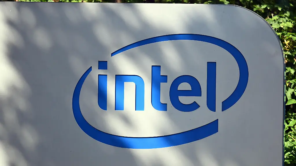 Niederlassung-der-Intel-GmbH-mit-der-Aufschrift-Intel-am-26-05-2026-in-Feldkirchen-bei-Muenchen-Allgemeines-Bild-Allgemeines-Foto-Symboldbild-Symbolfoto