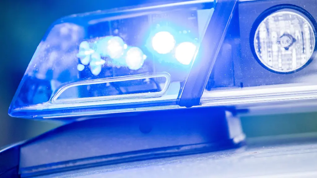 Trotz-Rettungsmassnahmen-stirbt-die-67-jaehrige-Radfahrerin-noch-am-Unfallort