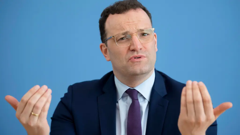 Den-Demonstranten-sollte-aber-klar-sein-mit-wem-sie-demonstrieren-Man-muss-nach-links-und-rechts-schauen-wer-da-so-dabei-ist-sagte-Spahn