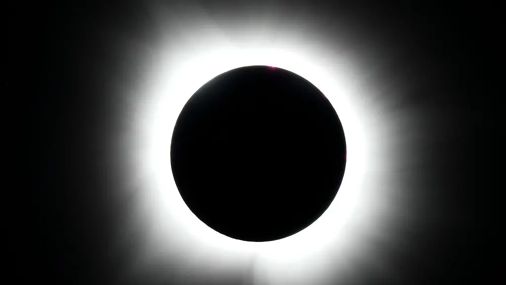 Fuer-die-Sonnenfinsternis-braucht-es-einen-moeglichst-wolkenlosen-Blick