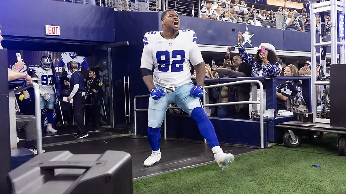 Cowboys-defensive-tackle-Quinnen-Williams-92-comes-out-of-the-tunnel-prior-to-the-first-half-of-an-NFL-game-between-the-Dallas-Cowboys-and-the-Philadelphia-Eagles-at-AT-T-Stadium-in-Arlington-on-Sunday-Nov-23-2025