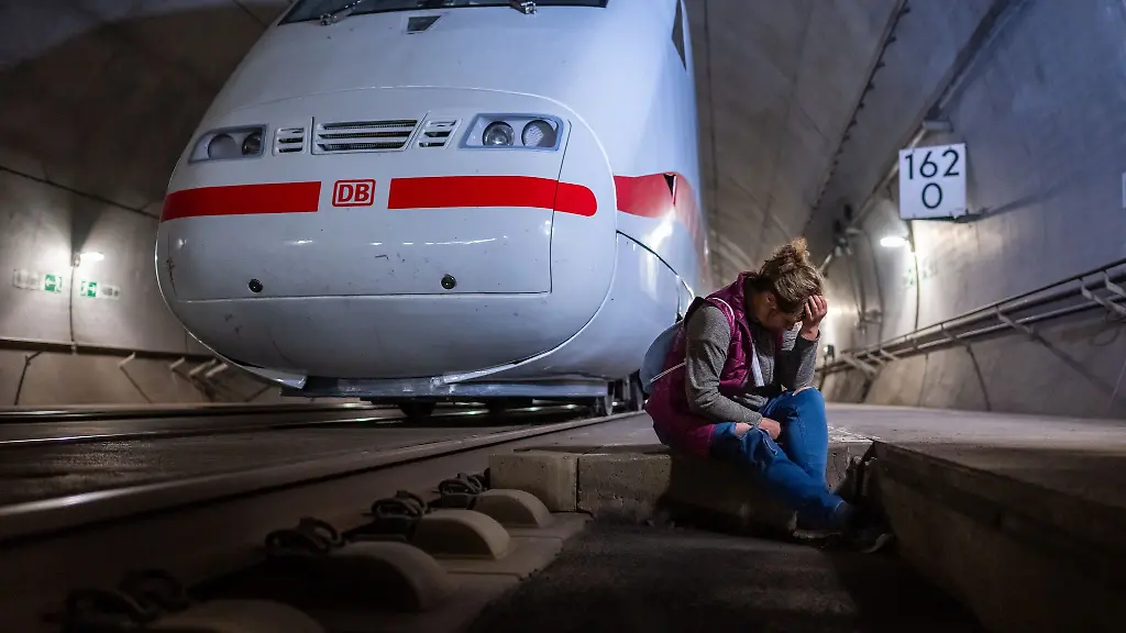 Der-Uebungseinsatz-in-dem-Eisenbahntunnel-offenbarte-erhebliche-Defizite