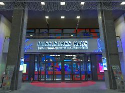 "Symbol unserer Schwäche": Politiker dringen auf Schließung des Russischen Hauses in Berlin