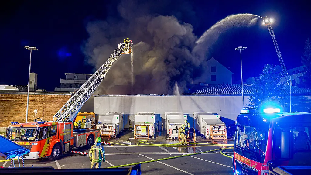 Durch-das-schnelle-Eingreifen-der-Feuerwehr-konnte-Schlimmeres-verhindert-werden