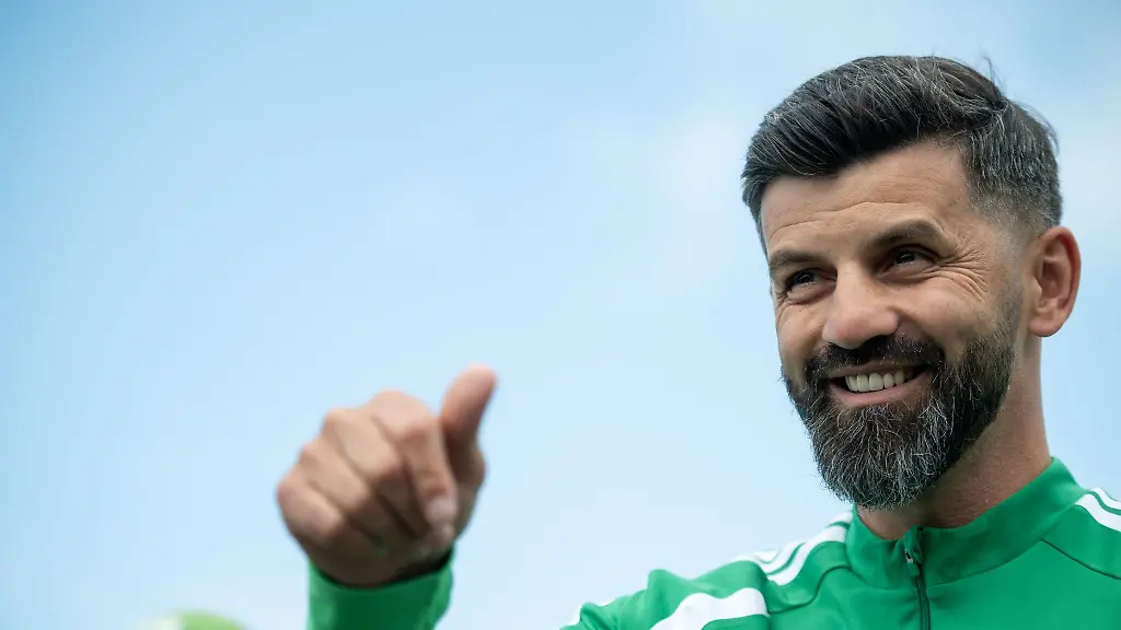 Miron-Muslic-identifiziert-sich-als-Trainer-stark-mit-dem-FC-Schalke-04