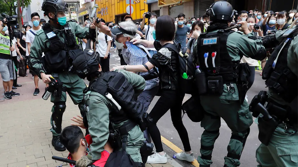 2020-05-27T075748Z-1971882206-RC2VWG9EVZEO-RTRMADP-3-HONGKONG-PROTESTS-LEGISLATION