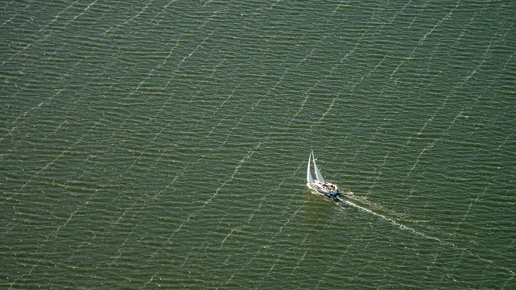 Ein-Duo-aus-dem-Landkreis-Rostock-soll-laut-Staatsanwaltschaft-versucht-haben-viel-Kokain-per-Segeljacht-nach-Europa-zu-bringen