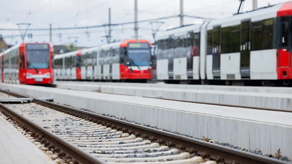Der-Mann-war-bei-Rot-auf-den-Gleisen