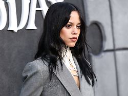 „Ganzen Tag ohne Trinken“: Jenna Ortega rechnet mit Zeit als Kinderstar ab